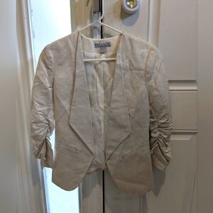Linen / Viscose Blazer with ruched arms. Very chic. Size 34 European